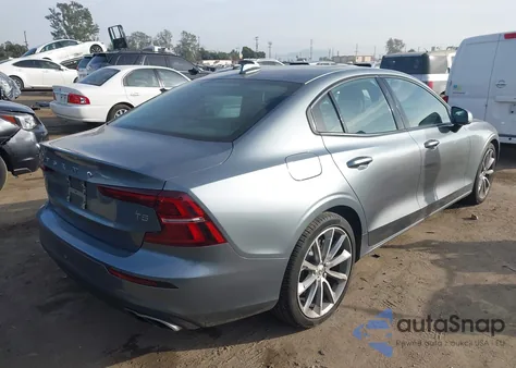 2020 Volvo S60 T5 Momentum z USA, uszkodzony, nr VIN 7JR102FK8LG030451